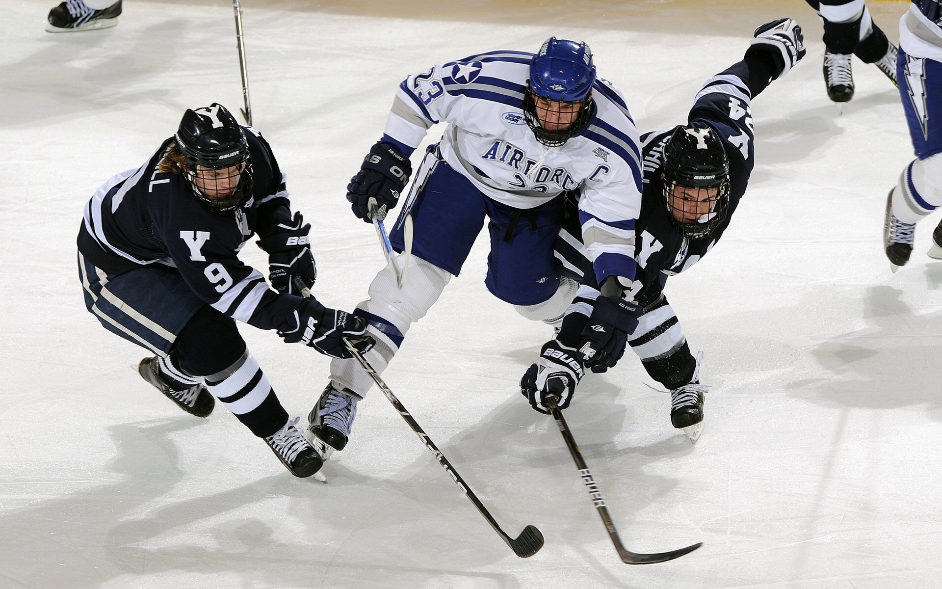 昨夜意甲焦点战,两大纪录被改写,戈麦斯的传奇与一个意外的名字