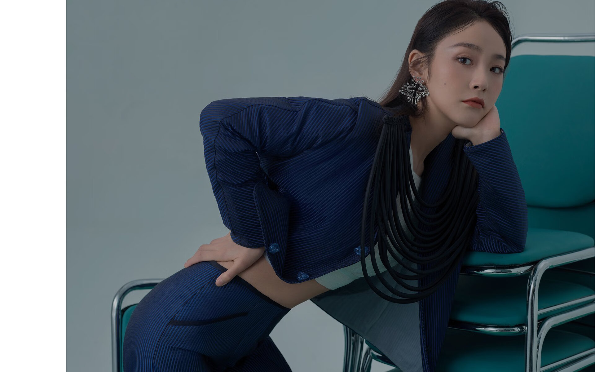 量子跃迁与万花筒写轮眼，伦纳德如何在北京的夜晚撕裂现实薄膜