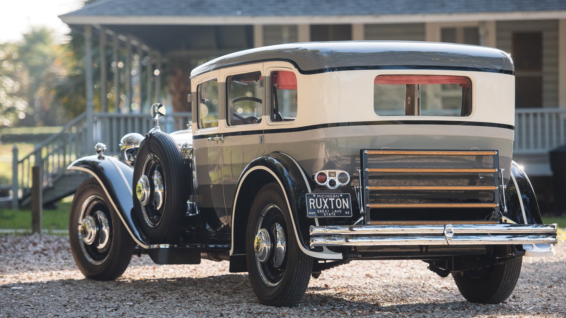 胜负之外，拉梅洛·鲍尔如何将篮球比赛谱写成他的独奏乐章