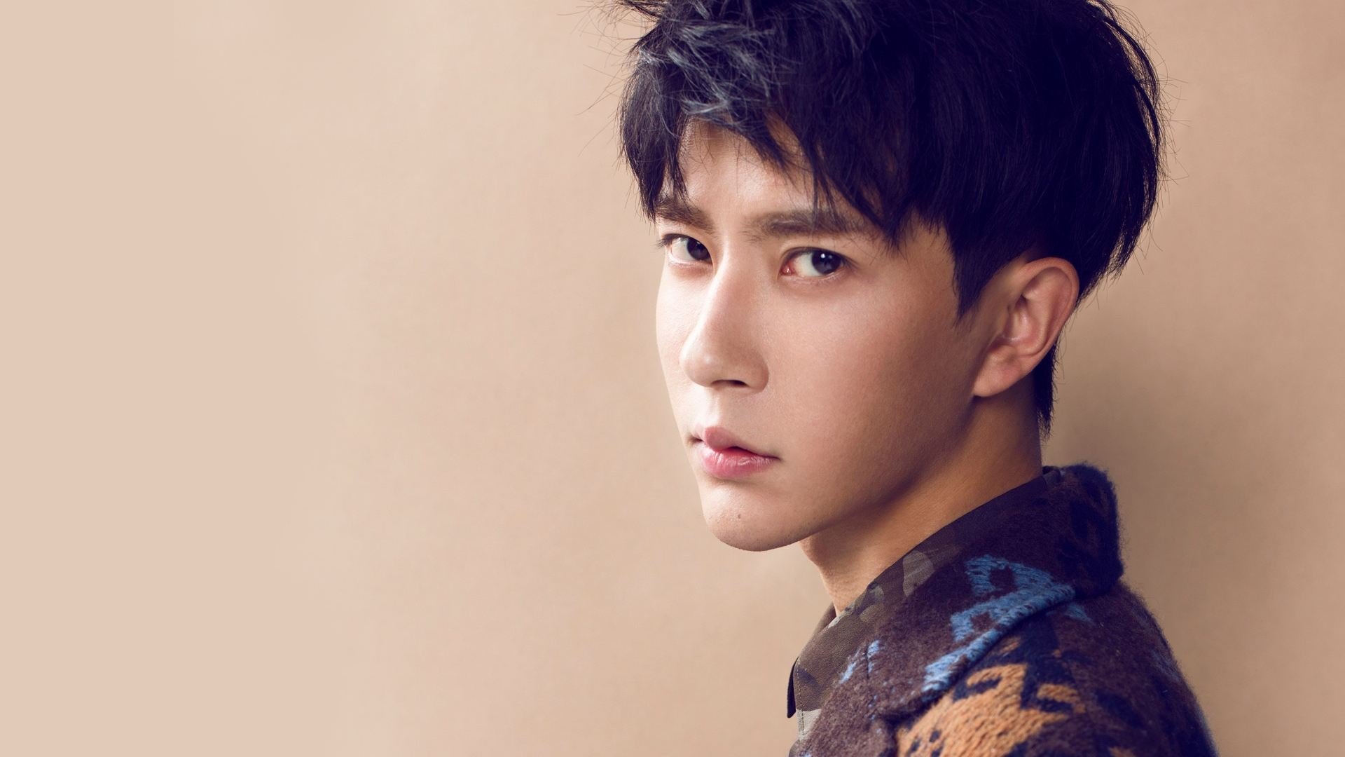 当沙漠之鹰啄碎东欧铁骑，卡马文加，改写卡塔尔足球命运的唯一密钥